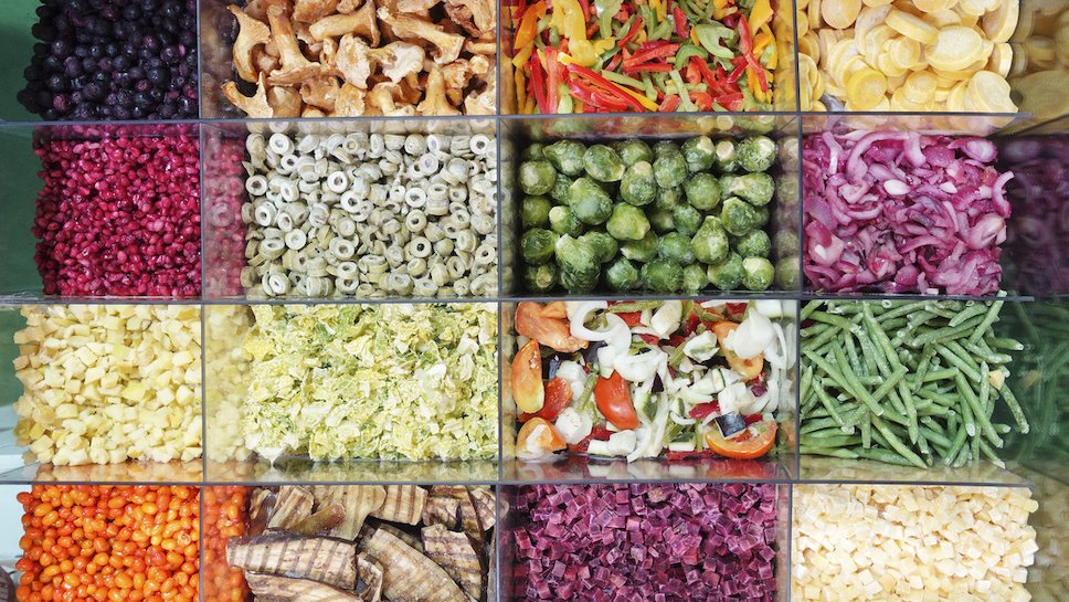 16 compartments with a variety of different foods