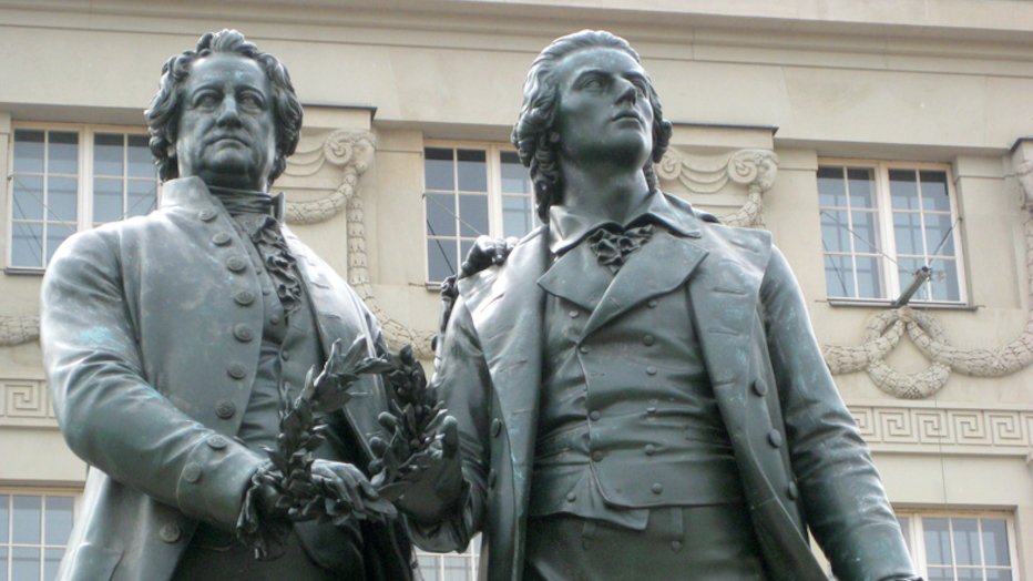 Denkmal von Goethe und Schiller in Weimar