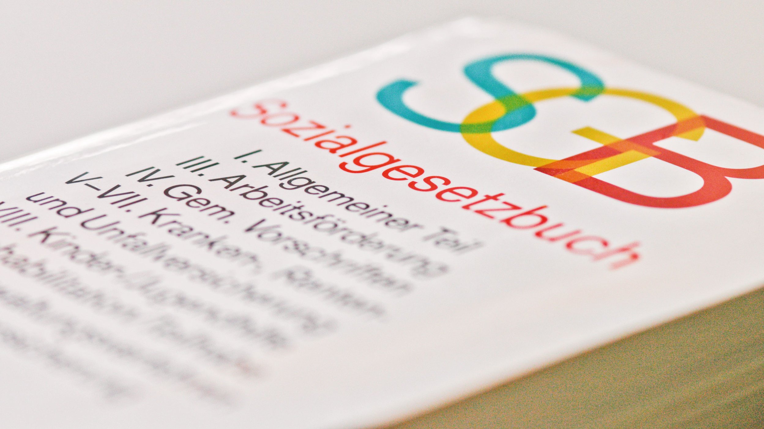 Ein Sozialgesetzbuch.