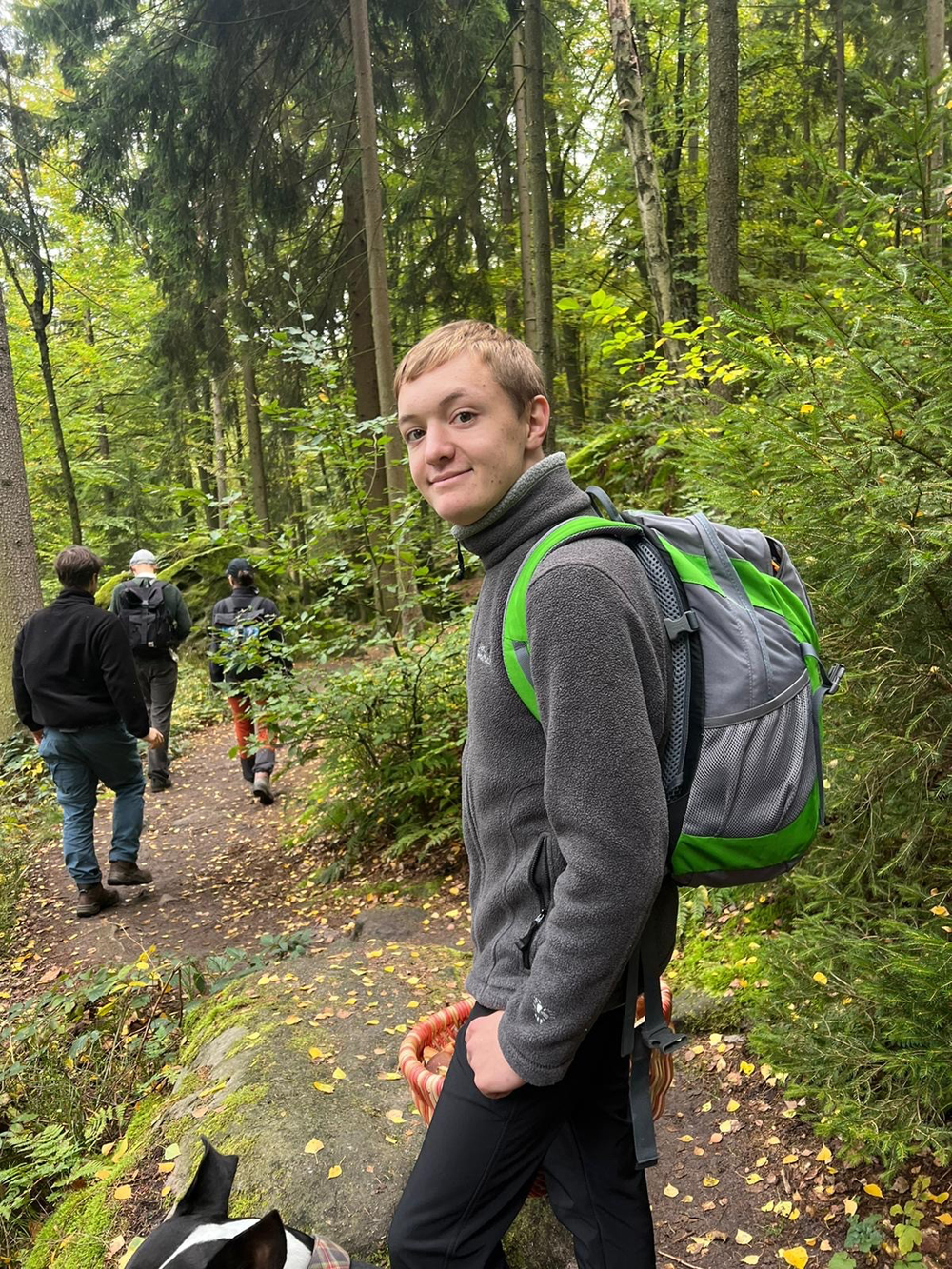 Ein Porträt-Foto von Damian V.